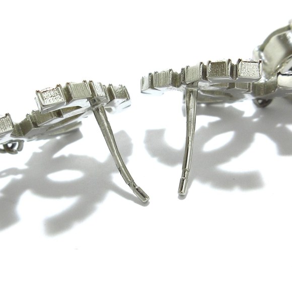 CHANEL Coco Mark Earrings - Picture 6 of 7